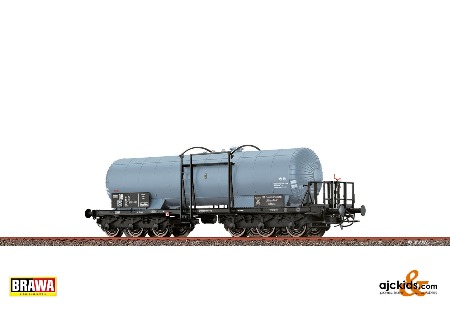 Brawa 58223 - H0 Tank Car 6-axle ZZh "VEB Chemiefaserkombinat Wilhelm Pieck" DR