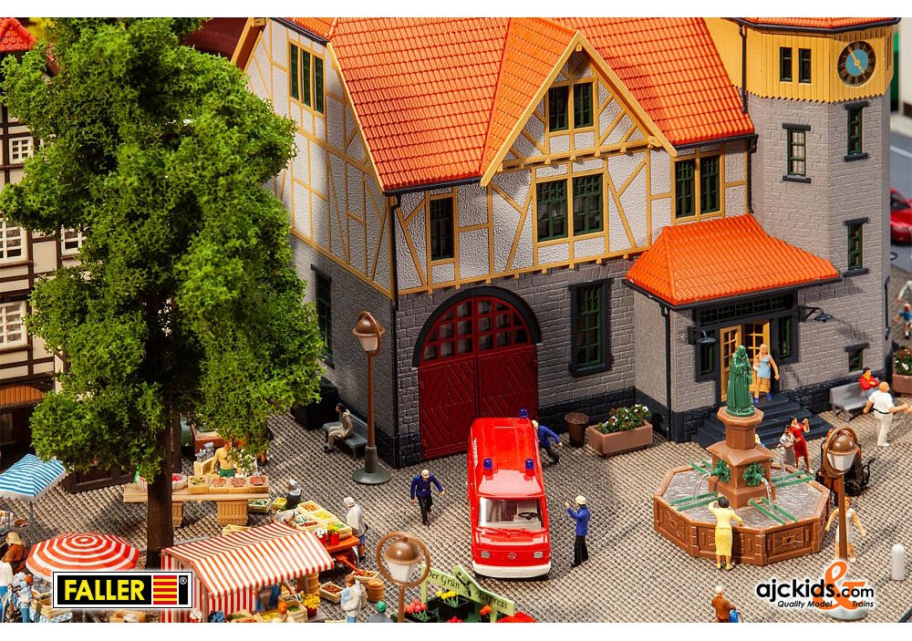 Faller 130649 - Town hall with fire brigade garage