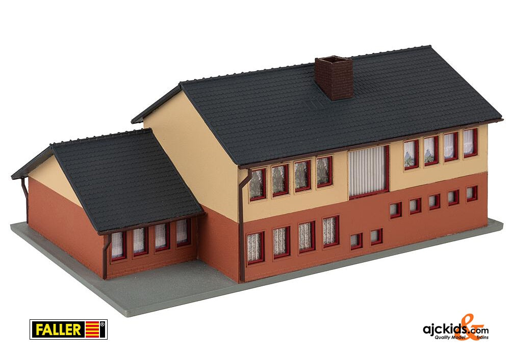 Faller 131319 - Community centre, EAN: 4104090313197