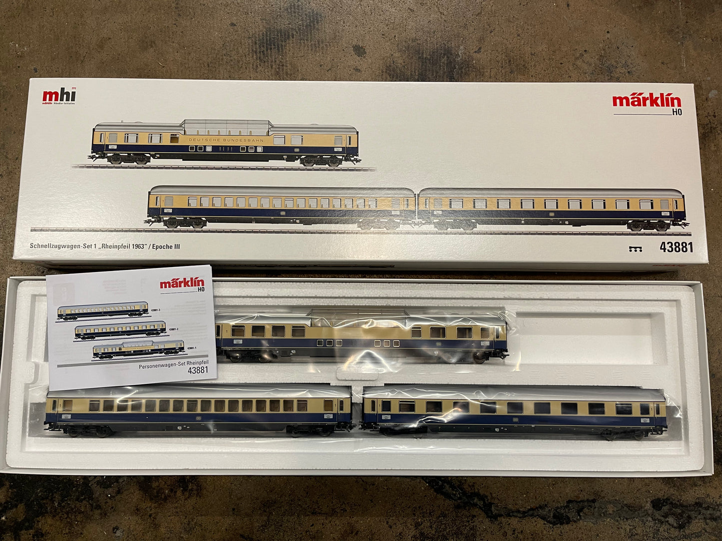 Marklin 43881 - "Rheinpfeil 1963" Express Train Passenger Car Set 1