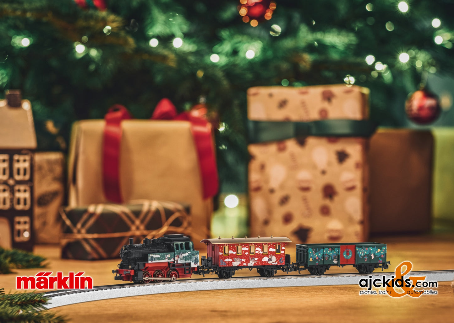 Marklin 29124 Christmas Starter Set (Start up) at Ajckids.com