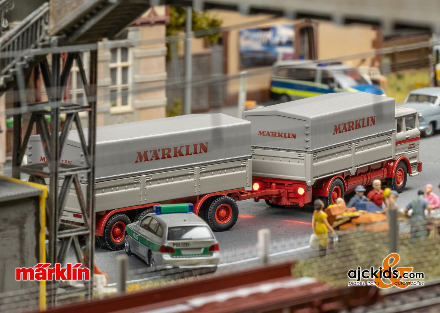 Marklin 47412 - Type Saadkms Depressed-Floor Flat Car