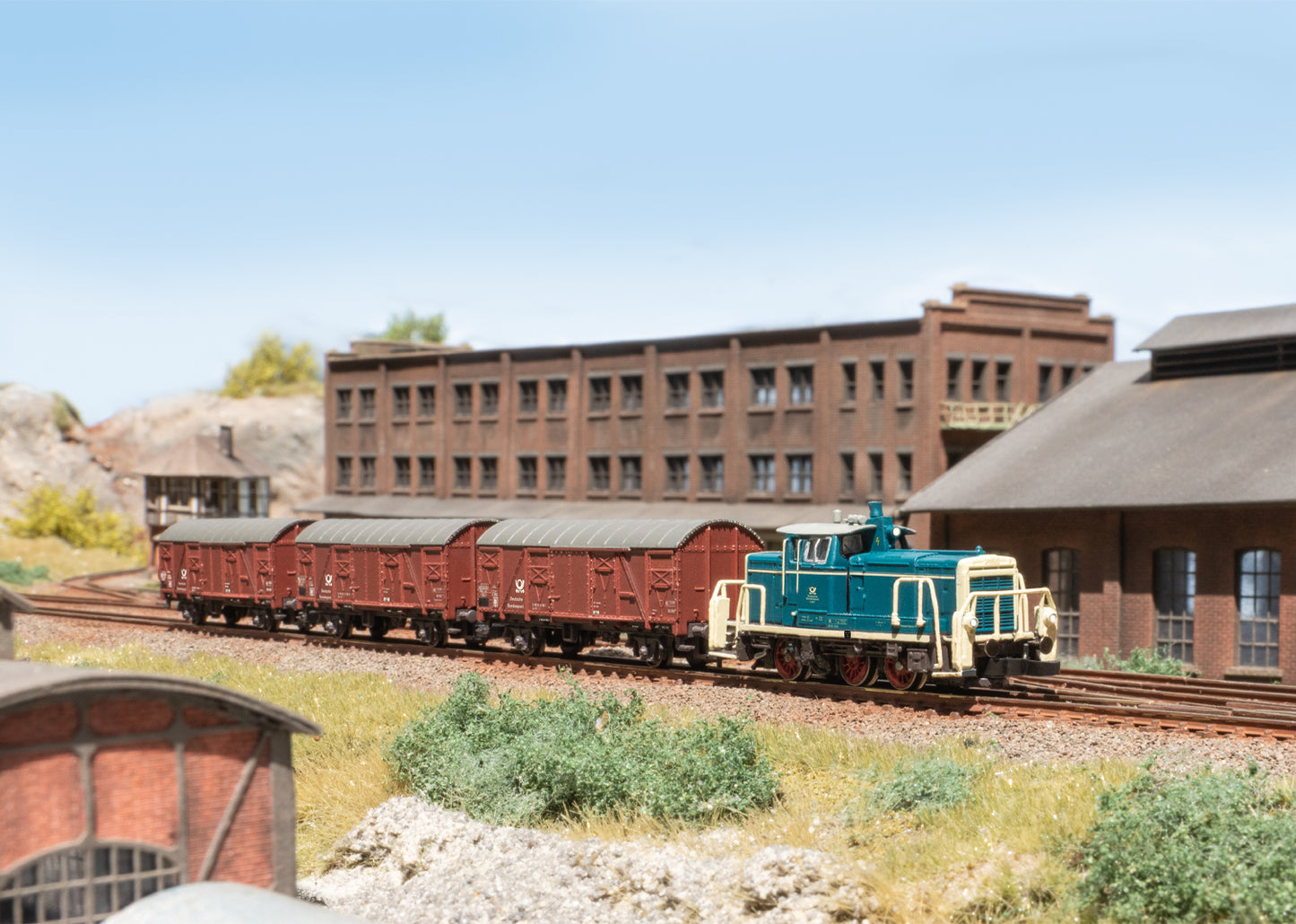 Marklin 81359 - Train set w/ BR 260, Deutsche Post, Era IV