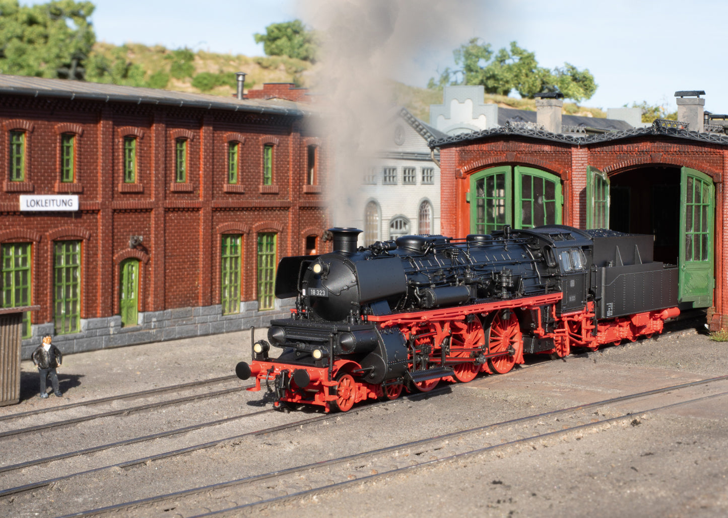 Marklin 38323 - Steam Locomotive, Road Number 18 323