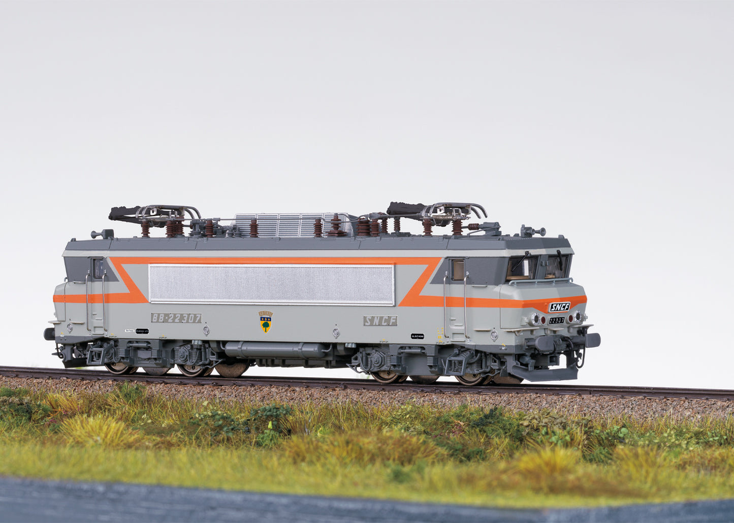 Trix 25163 - Class BB 22200 Electric Locomotive SNCF, Era IV