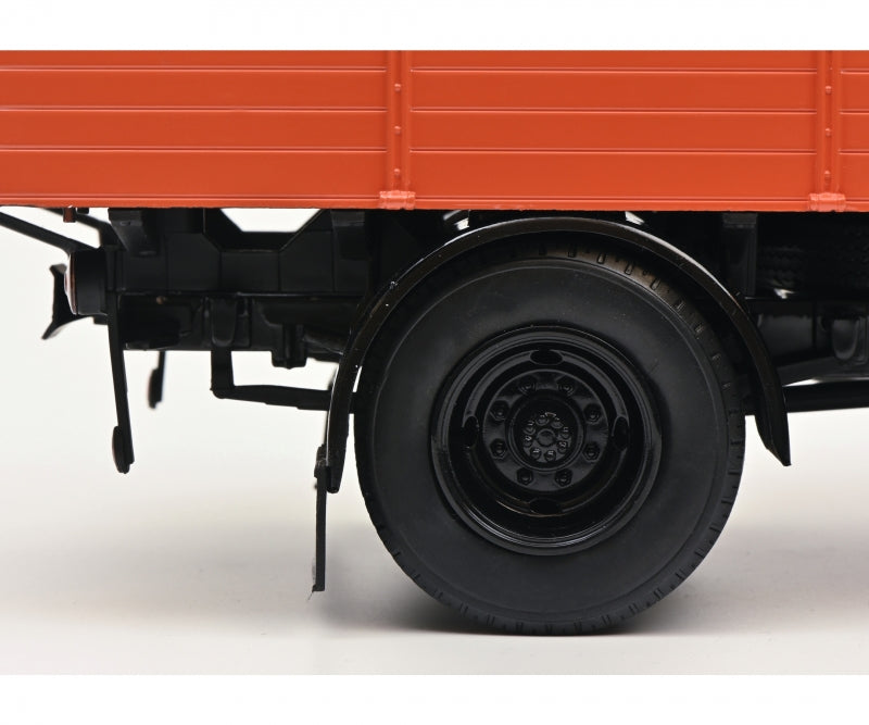 Schuco 450044700 - MHI Mercedes-Benz L911 Mercedes red 1:18 at Ajckids.com