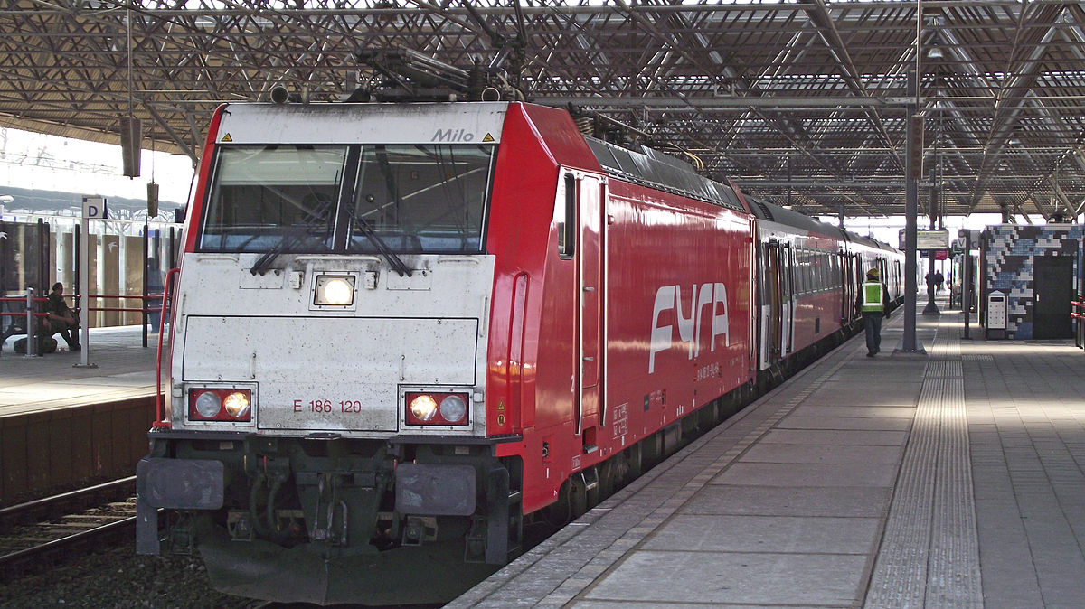 Piko 21624 - BR 186 Electric Locomotive Fyra V