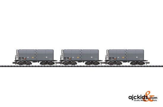 Trix 15280 - Heavy Oil Tank Cars