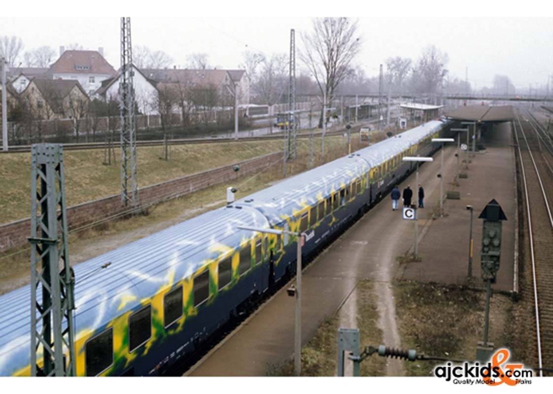 Trix 15426 - Tourism Train Car Set