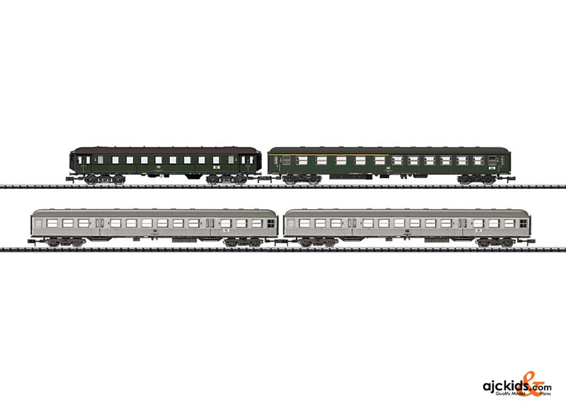 Trix 15471 - Fast Passenger Train Car Set