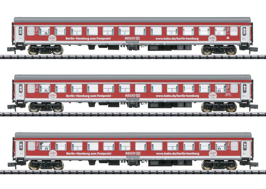 Trix 15711 - Berlin-Hamburg Express Passenger 3-Car Set