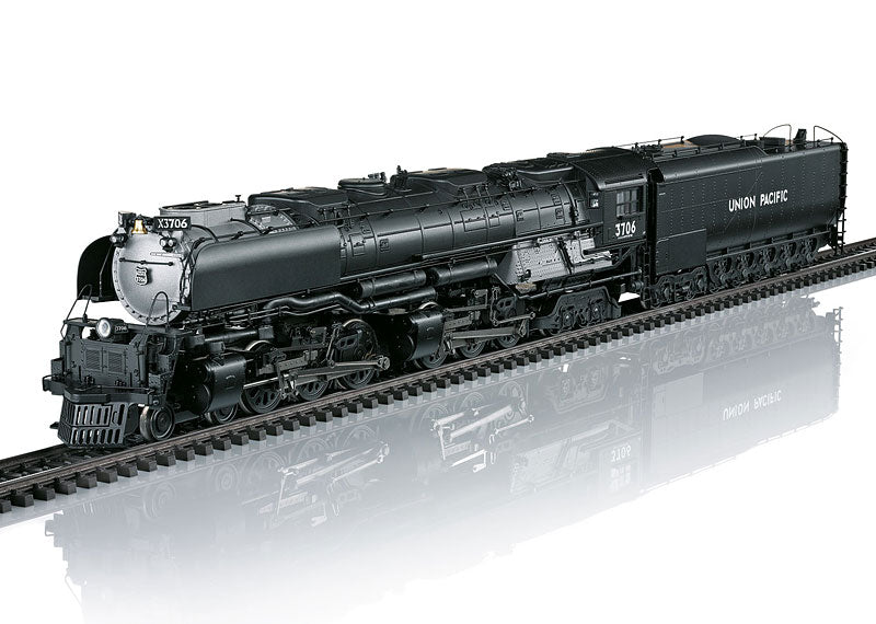 Trix 22939 - Union Pacific heavy freight steam locomotive Challenger