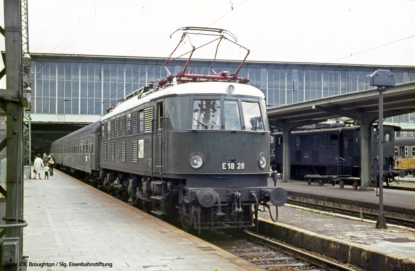 Piko 51931 - ~E 18 Electric Loco, Sound DB III