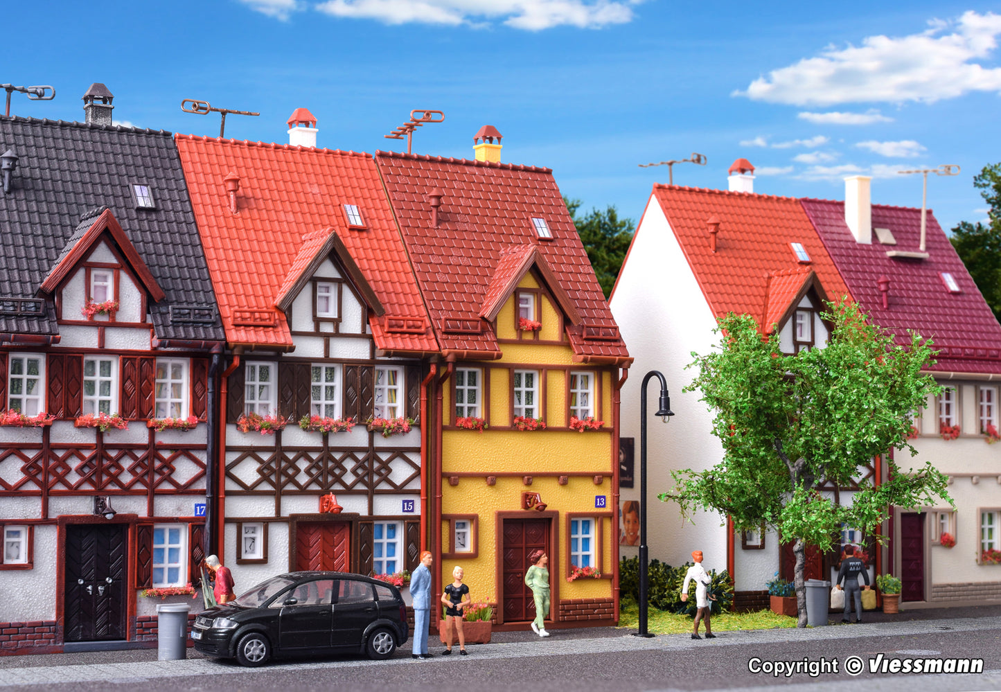 Vollmer 3671 - House yellow Bahnhofstraße 13