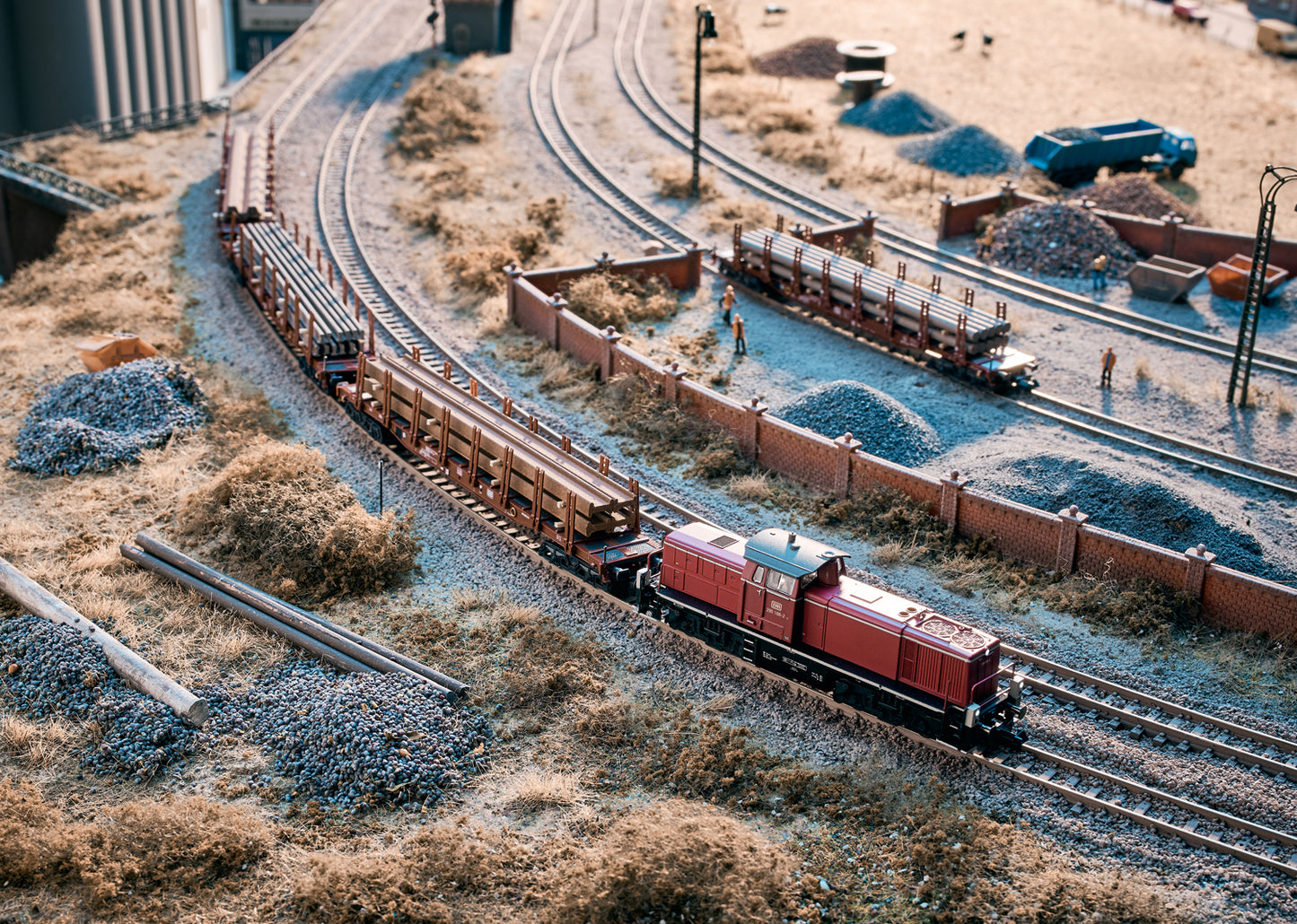 Trix 16297 - Class 290 Diesel Locomotive