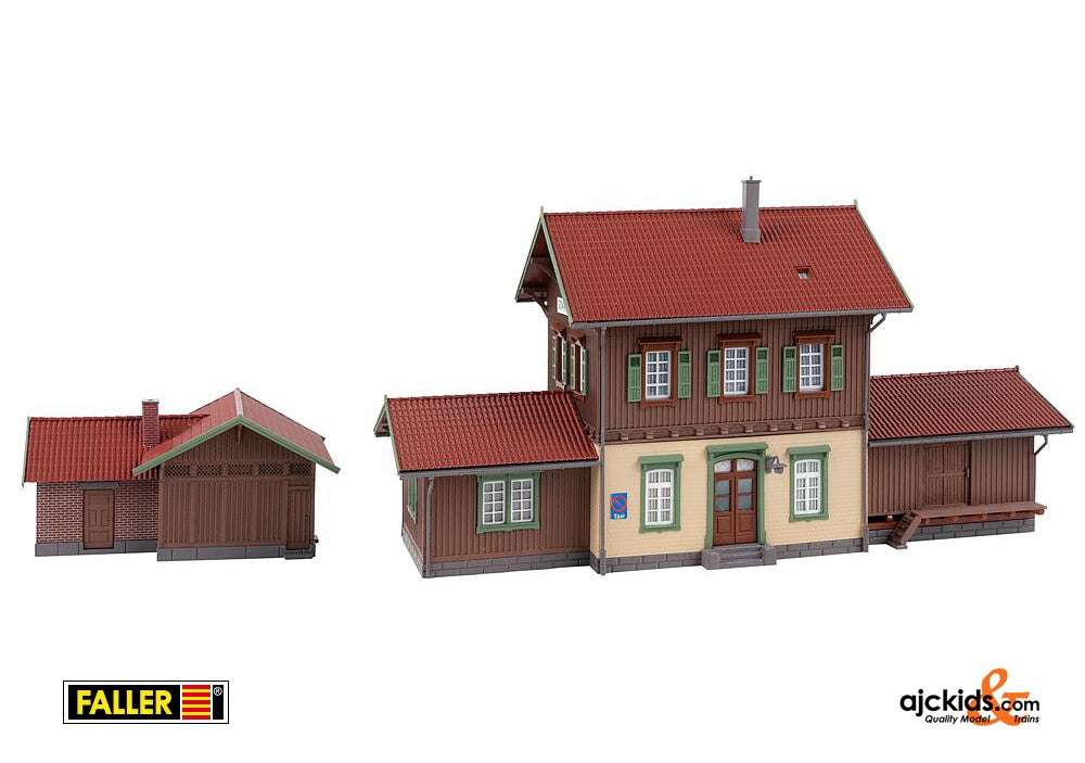 Faller 110146 - Gomadingen Station at www.ajckids.com