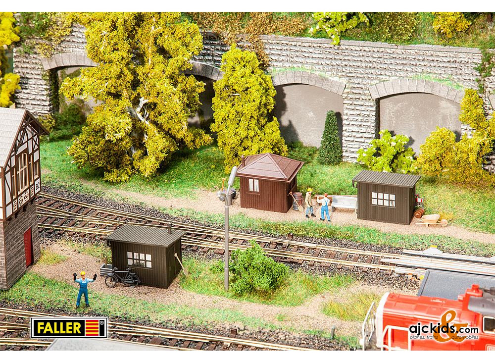 Faller 120272 - Engine driver waiting shelter, 2 linemen