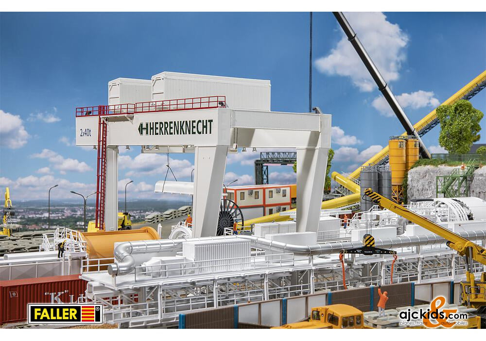 Faller 120292 - Large gantry crane at Ajckids.com