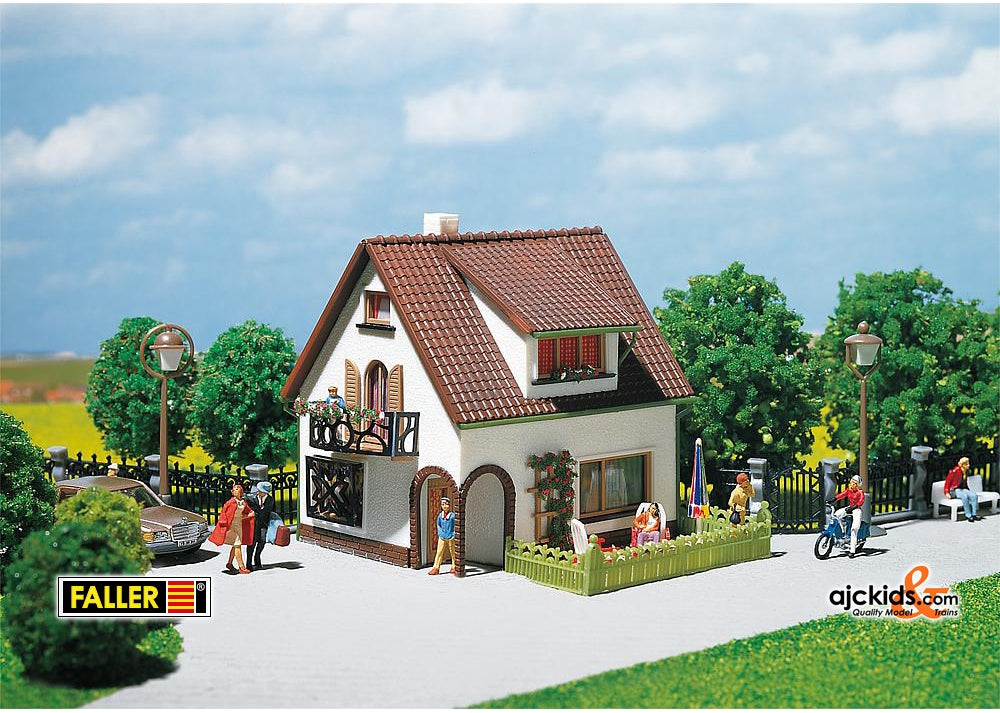 Faller 130200 - House with dormer window