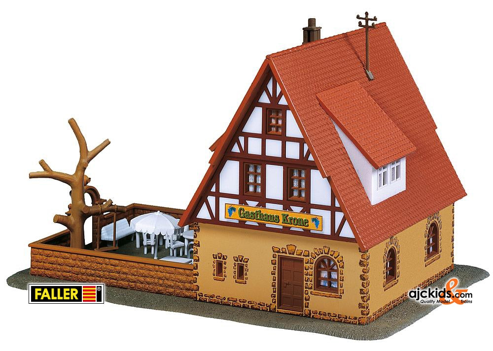 Faller 130314 - The Crown Inn