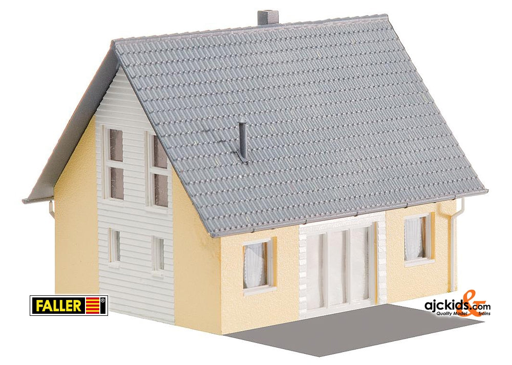 Faller 130317 - Detached house, yellow