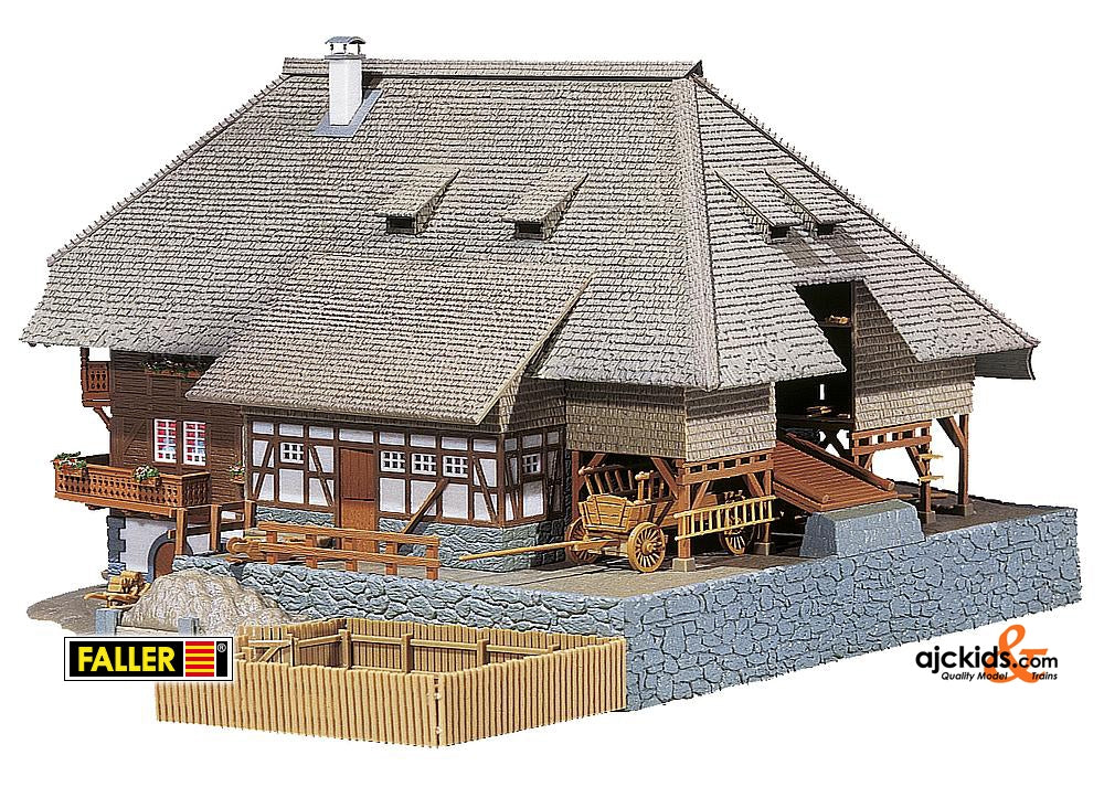 Faller 130366 - Black Forest farmyard