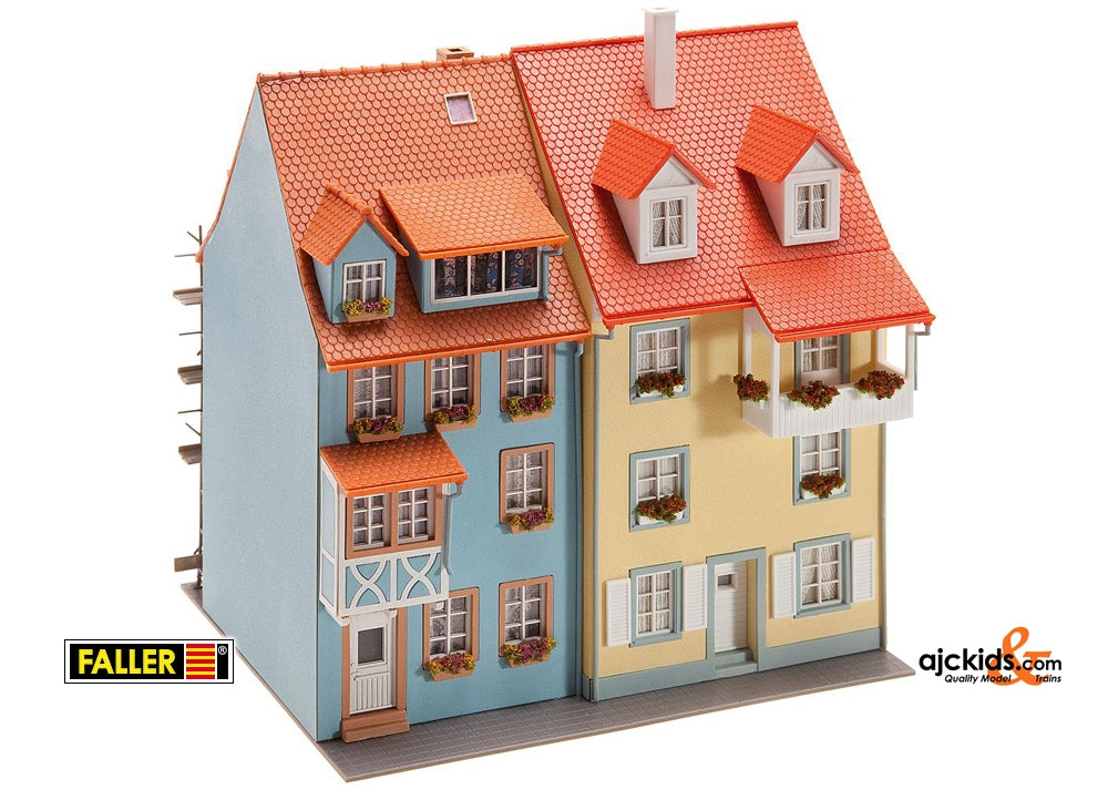 Faller 130494 - 2 Village houses with painters scaffold