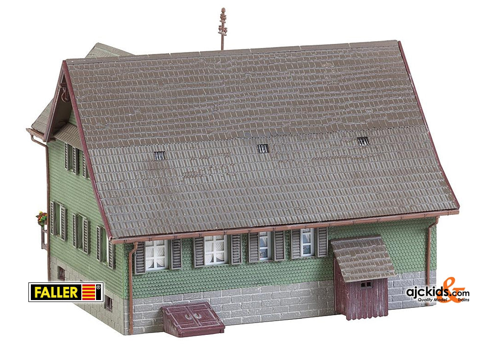 Faller 130519 - Forester's lodge