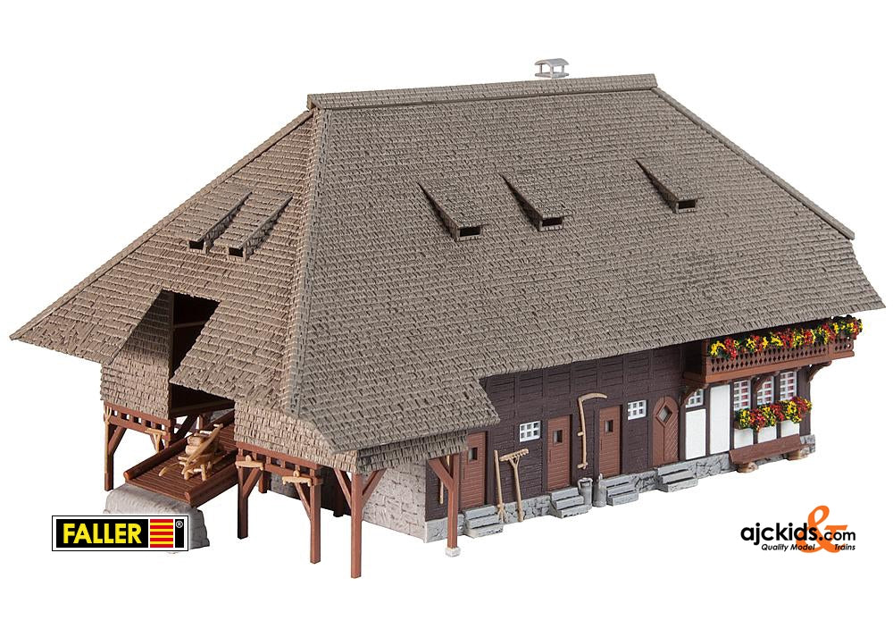 Faller 130576 - Black Forest farmyard