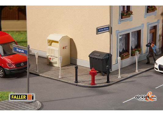 Faller 180450 - Street signs with accessories