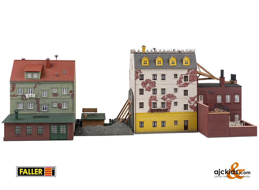 Faller 191748 - Breitestraße Row of town houses