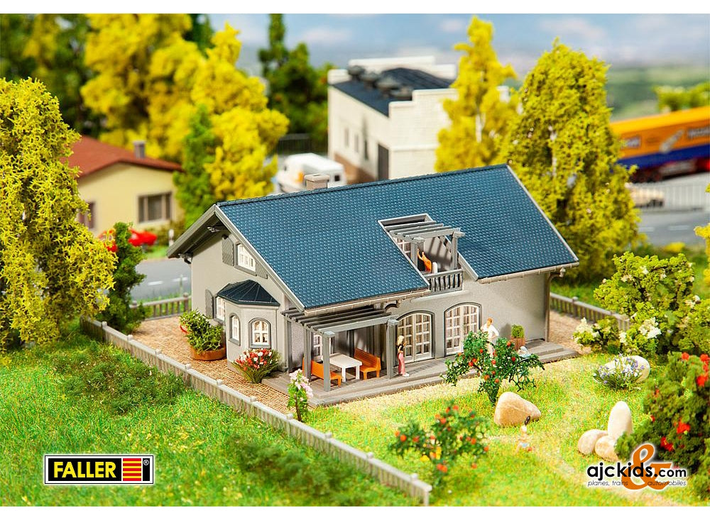 Faller 232547 - One-family house