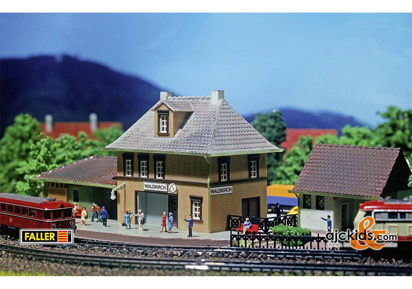 Faller 232571 - Waldkirch Station