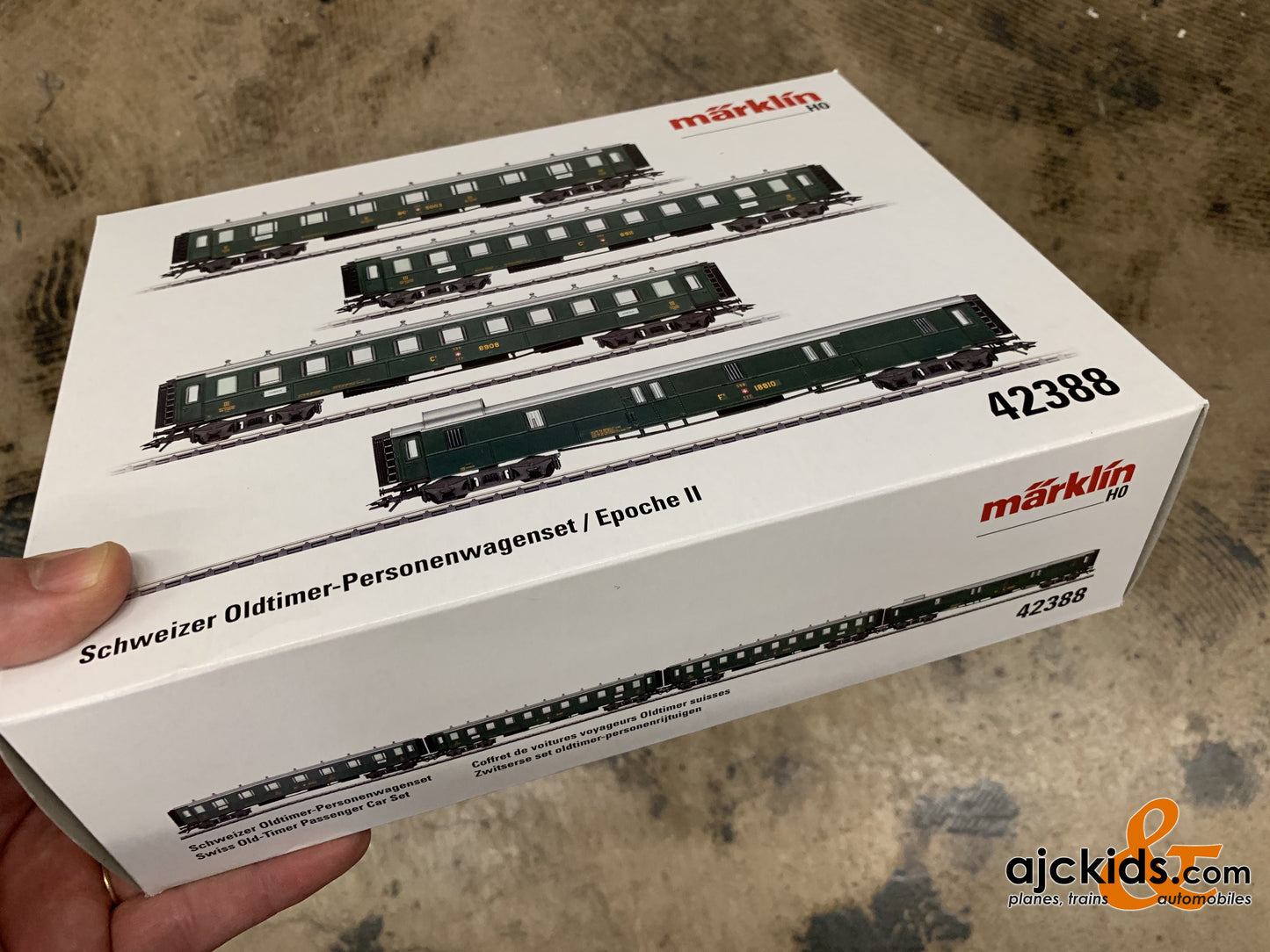 Marklin 42388 - Swiss Old-Timer Passenger Car Set