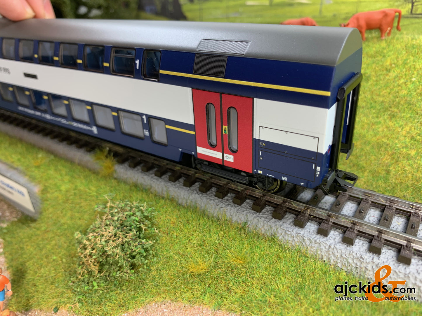 Marklin 43574 - Zürich S-Bahn Bi-Level Car Set (only sold with 43575)