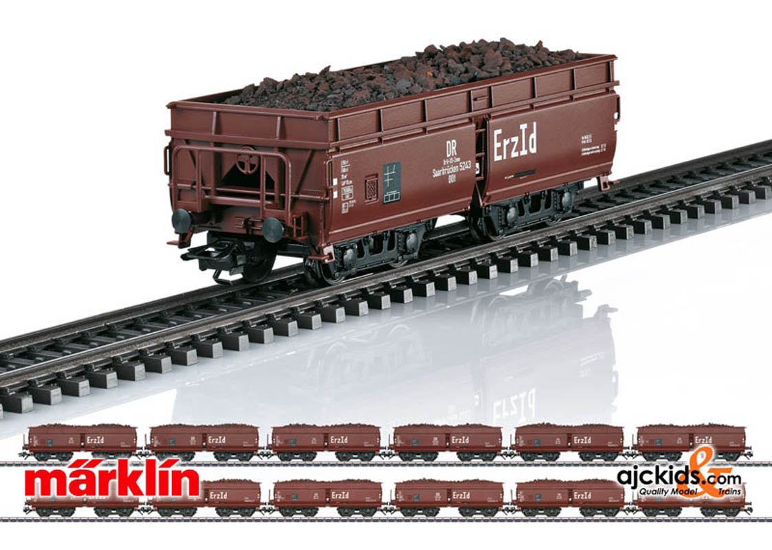 Marklin 00722 - Display with 24 Erz Id Hopper Cars