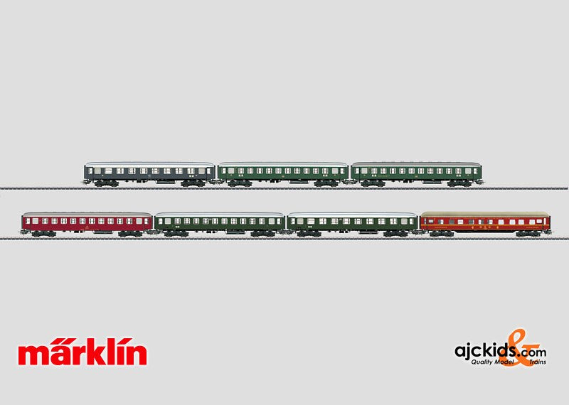 Marklin 00766 - Retro Set with 12 Tin-Plate Passenger Cars.
