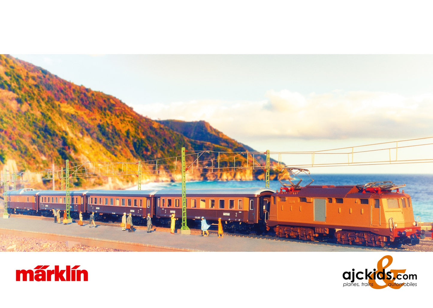 Marklin 40360 - Italian "Tin-Plate" Express Train Passenger Car Set