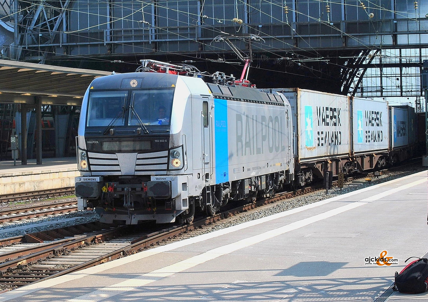 Marklin 36190 - Railpool Electric Locomotive cl 193 (Vectron)