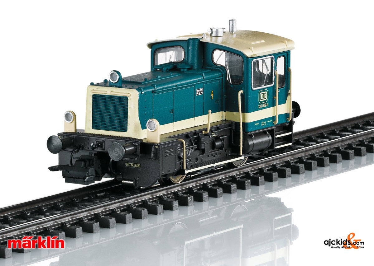 Märklin HO✨️ディーゼル795型、3両✨️大型トラック2台✨️ほぼ新品