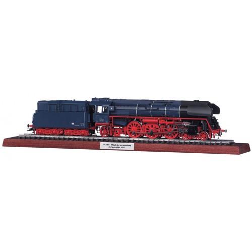 Marklin 39208 - MHI Meeting Digital GDR cl 01.5 Steam Locomotive with Display