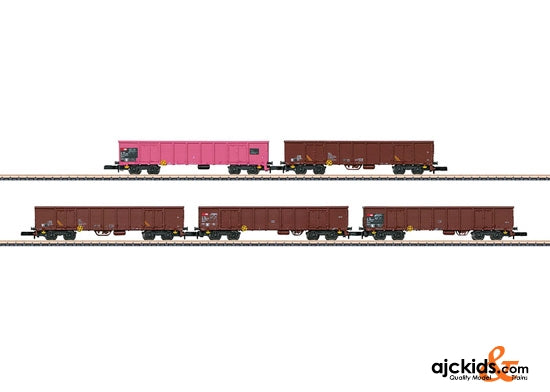 Marklin 82540 - SBB Sugar Beet Harvest 5-Car Set with building
