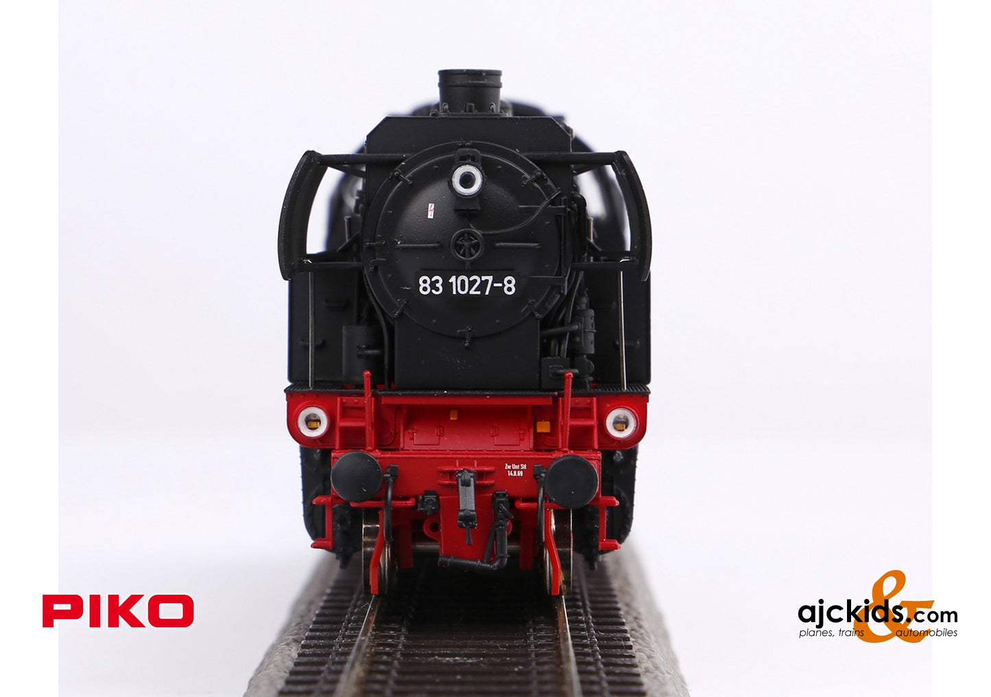 Piko 50631 - Steam Locomotive BR 83.10 DR IV + PluX22 Decoder