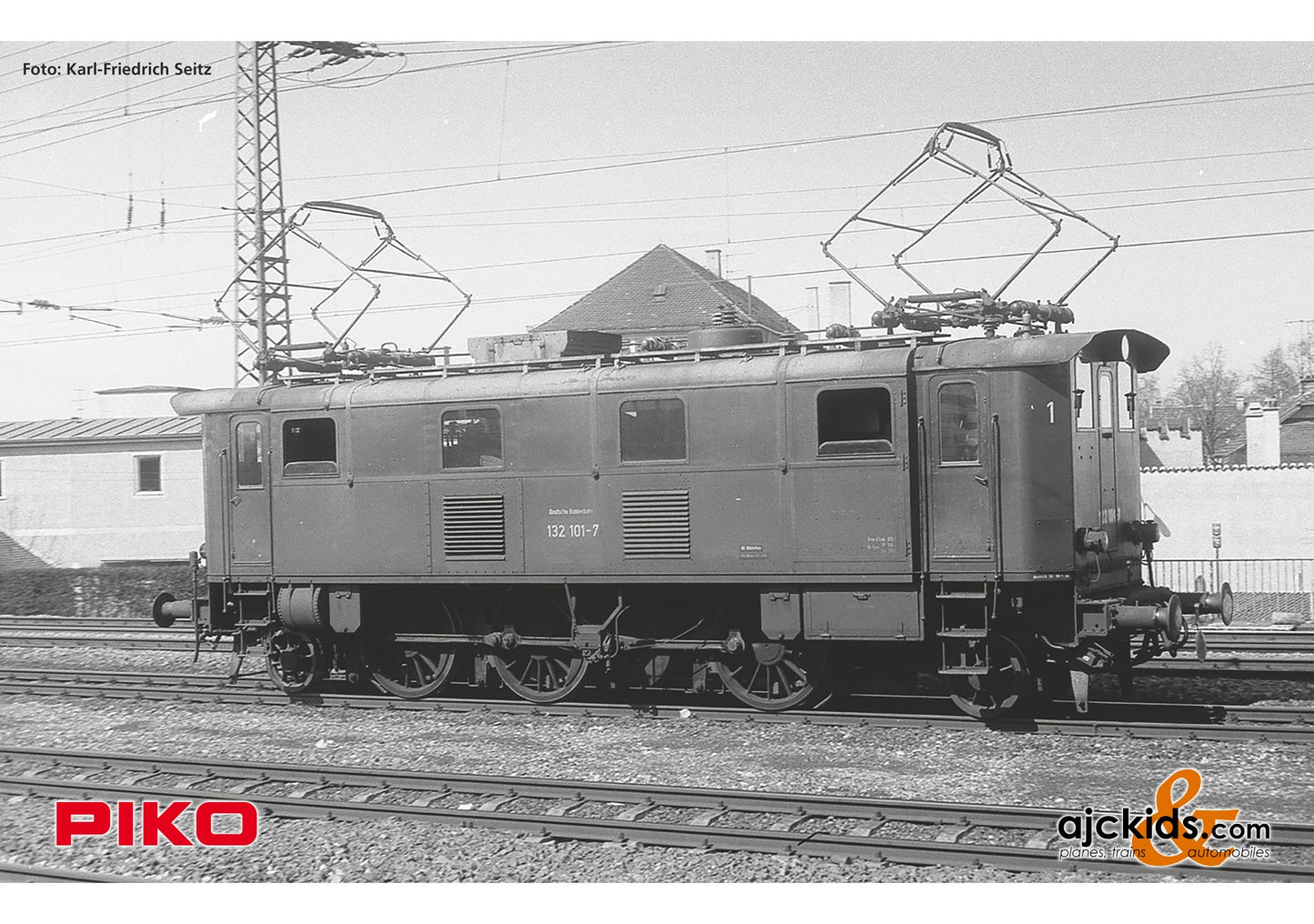 Piko 51415 - BR 132 Electric Locomotive DB IV Sound