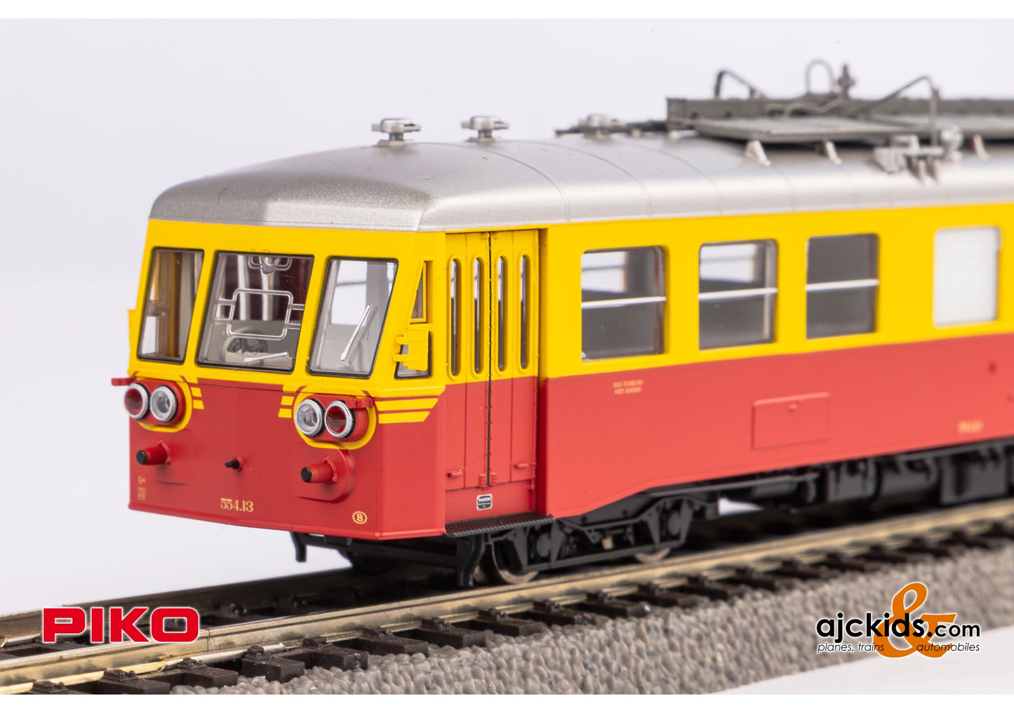 Piko 52797 - Rh 554 Diesel railcar SNCB IV Sound
