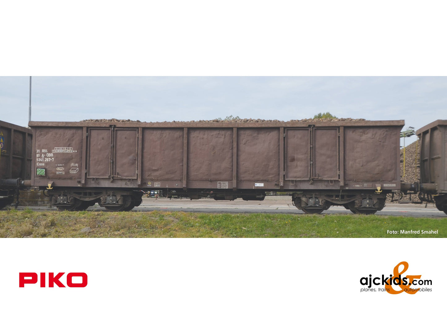 Piko 58237 - 2 pc. Eaos Gondola set with sand loads ÖBB VI