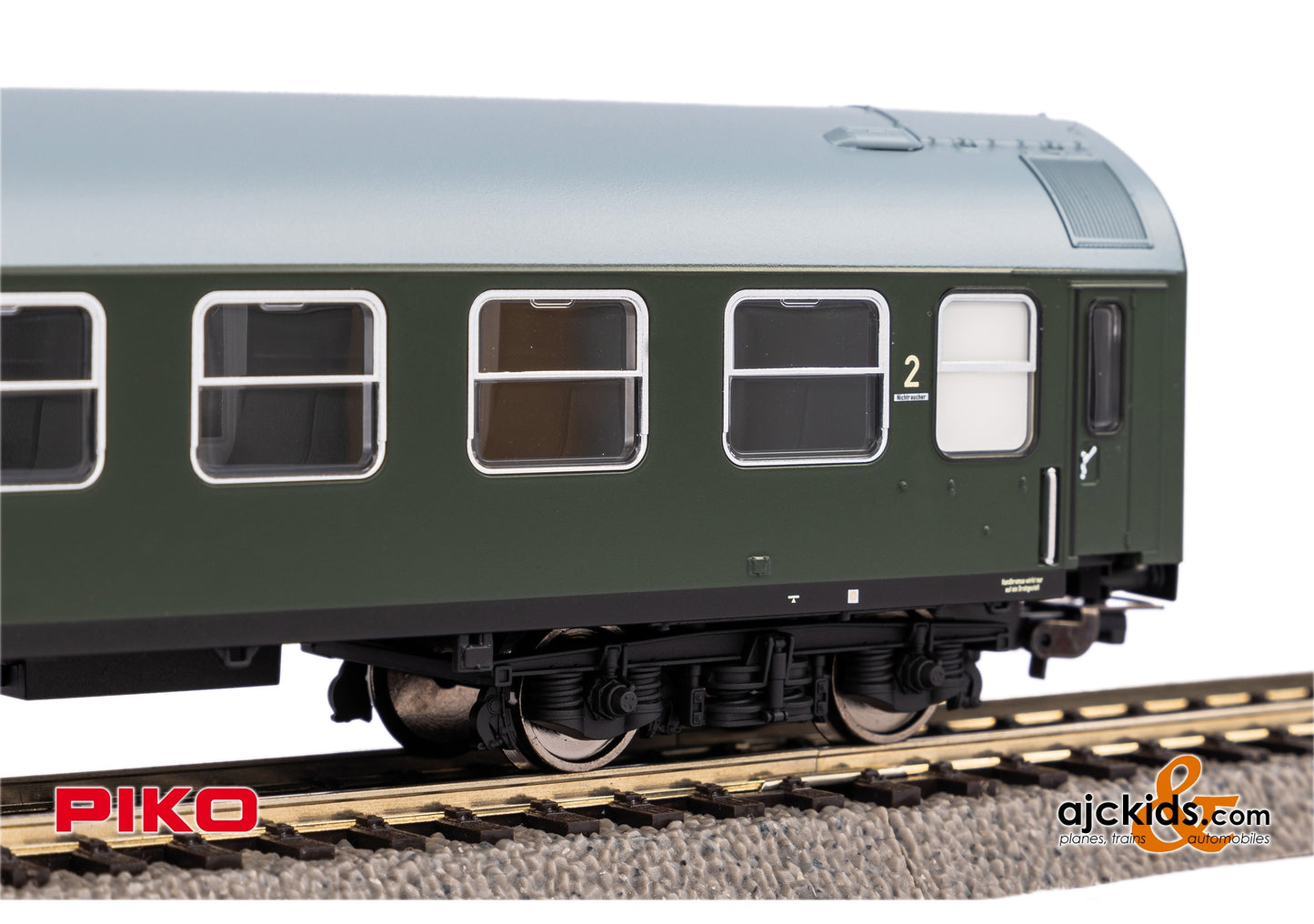 Piko 58246 - 2 pc. D 244 Passenger car set Brest Köln #3 DR IV