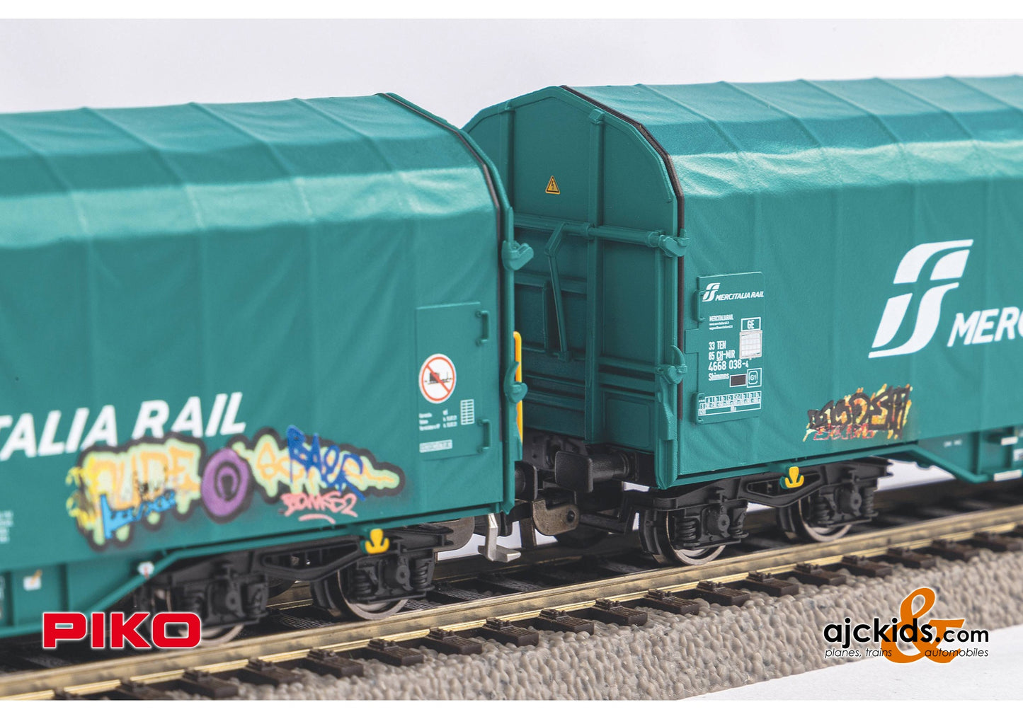 Piko 58255 - 2 pc. Tarp car set w/graffiti FS VI