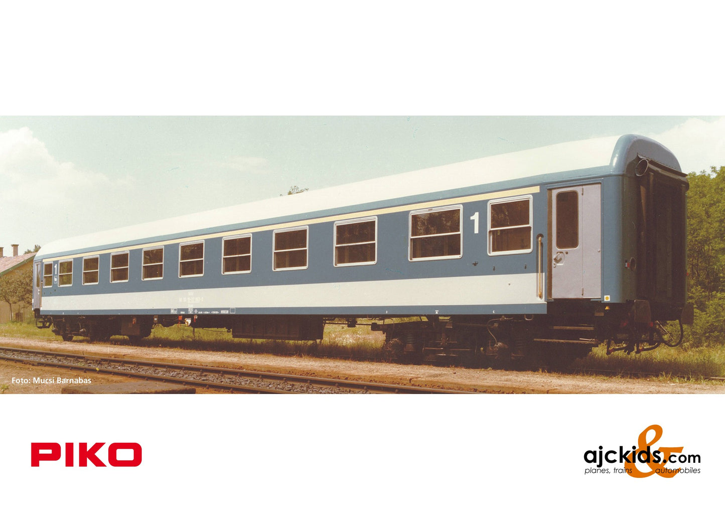 Piko 97619 - 111A 1st Cl. Passenger car MAV IV