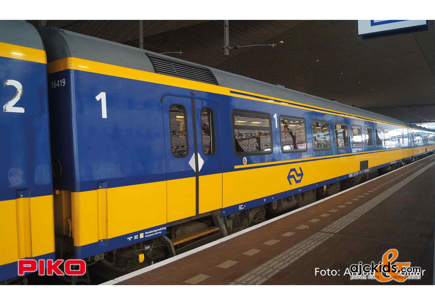 Piko 97647 - Passenger Car ICR 1. Class NS VI, EAN: 4015615976479